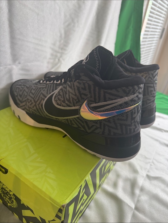 New! Nike Zoom LeBron NXXT Genisus in the \'Black\' or \'Smoke Grey\' colorway. main image 6